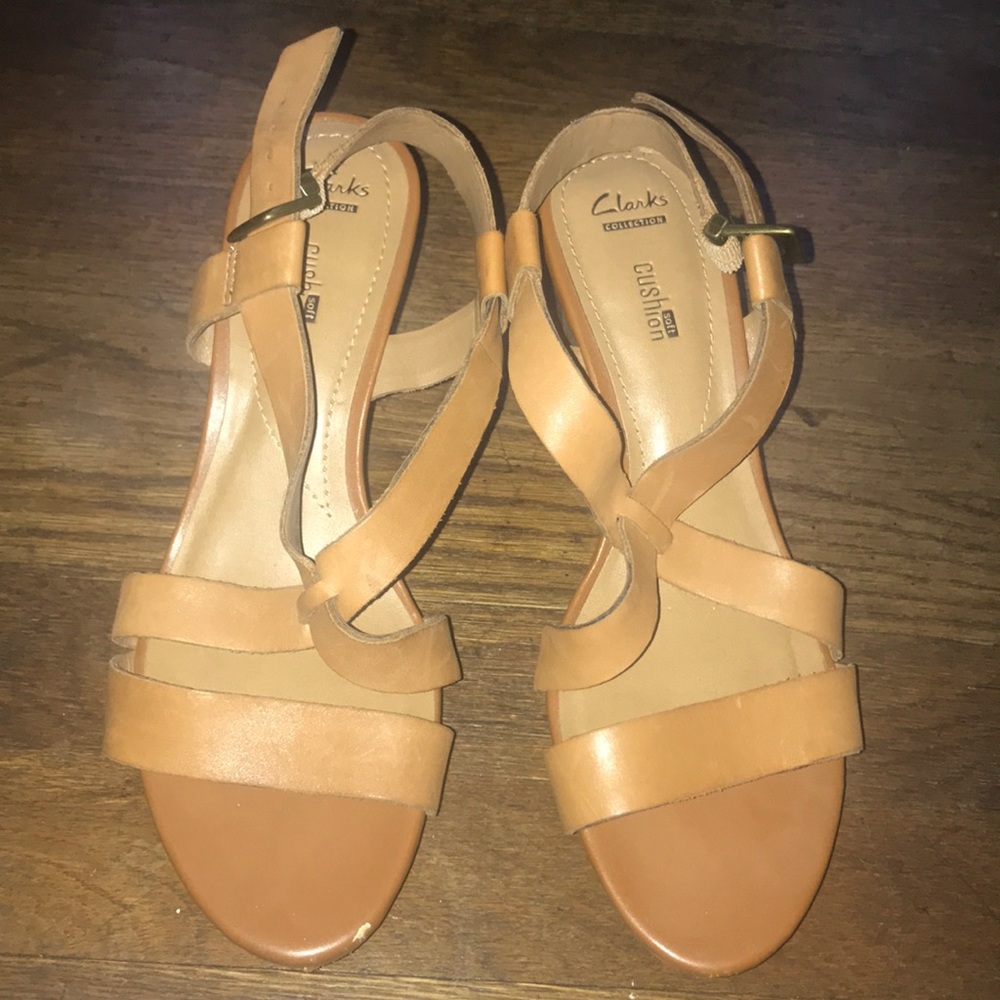 Clark collection soft cushion heel sandal